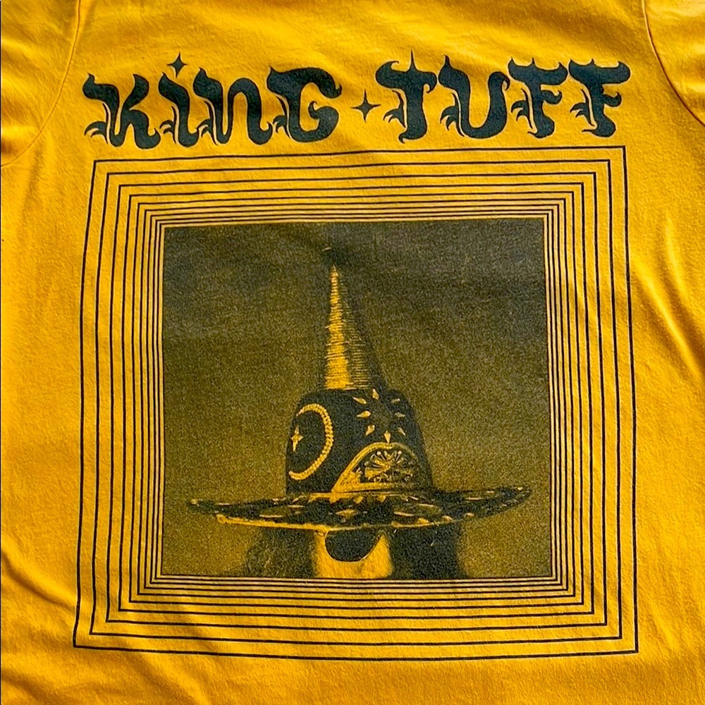 Orange King Tuff concert tee size L (small and tight fit)